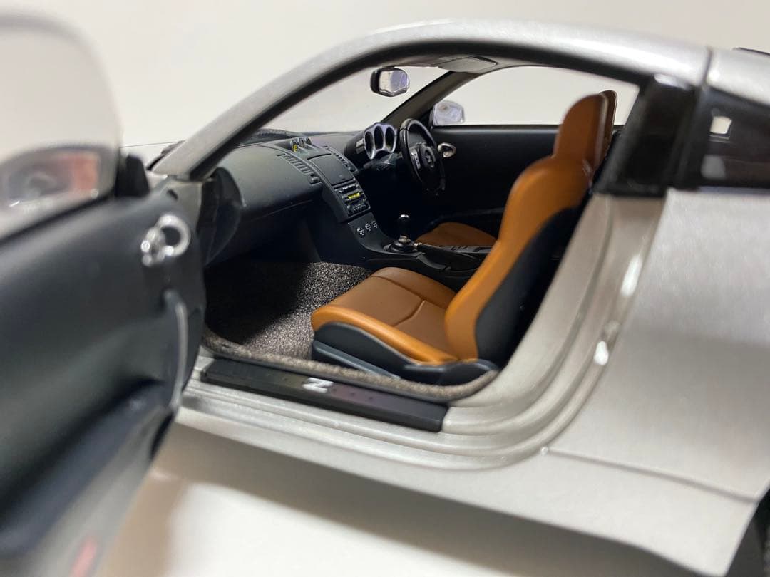 日産 フェアレディZ Autoart 350Z 33 1/18