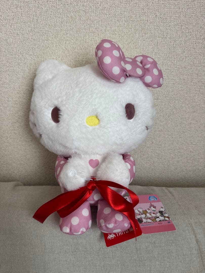 ハローキティぬいぐるみ