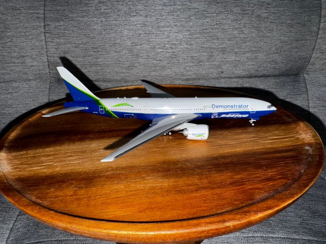 ボーイングエコデモンストレーター　B777-200 1/400