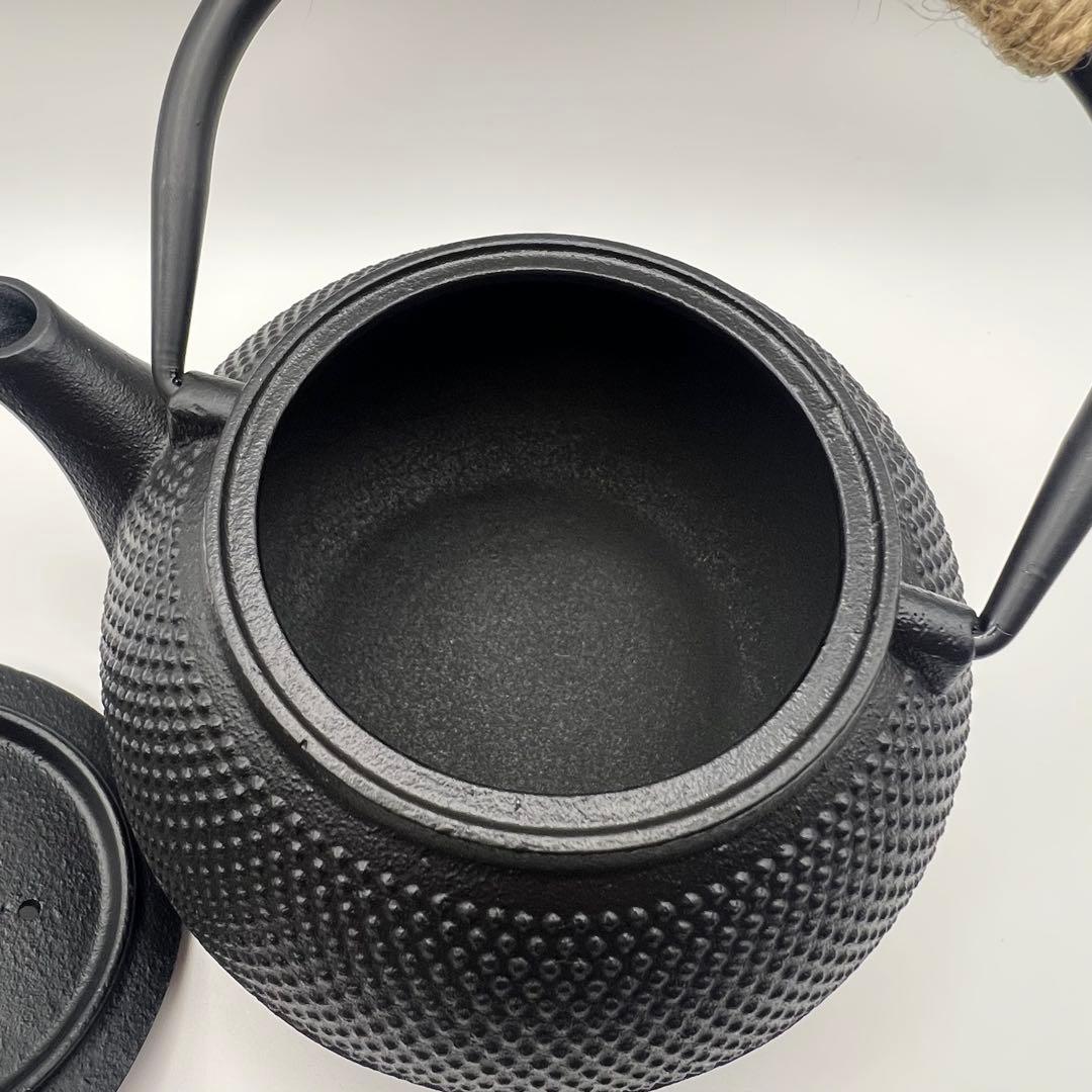 鉄瓶 南部鉄瓶 鉄分補給 黒い鋳鉄製鉄瓶 直火可 茶道 伝統工芸品 800ml