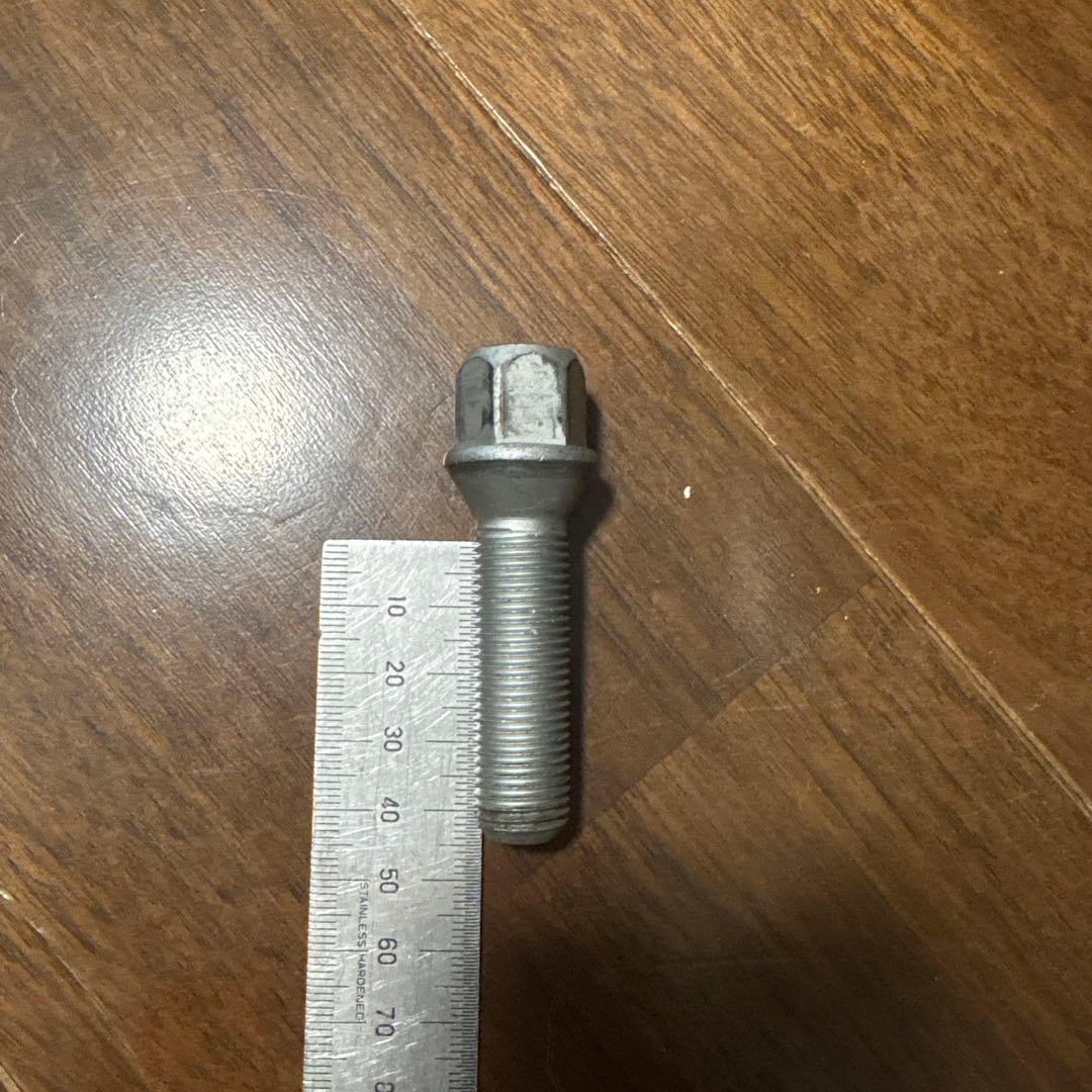 ERST 13mmホイールスペーサー 4個セット ボルボXC90にて使用