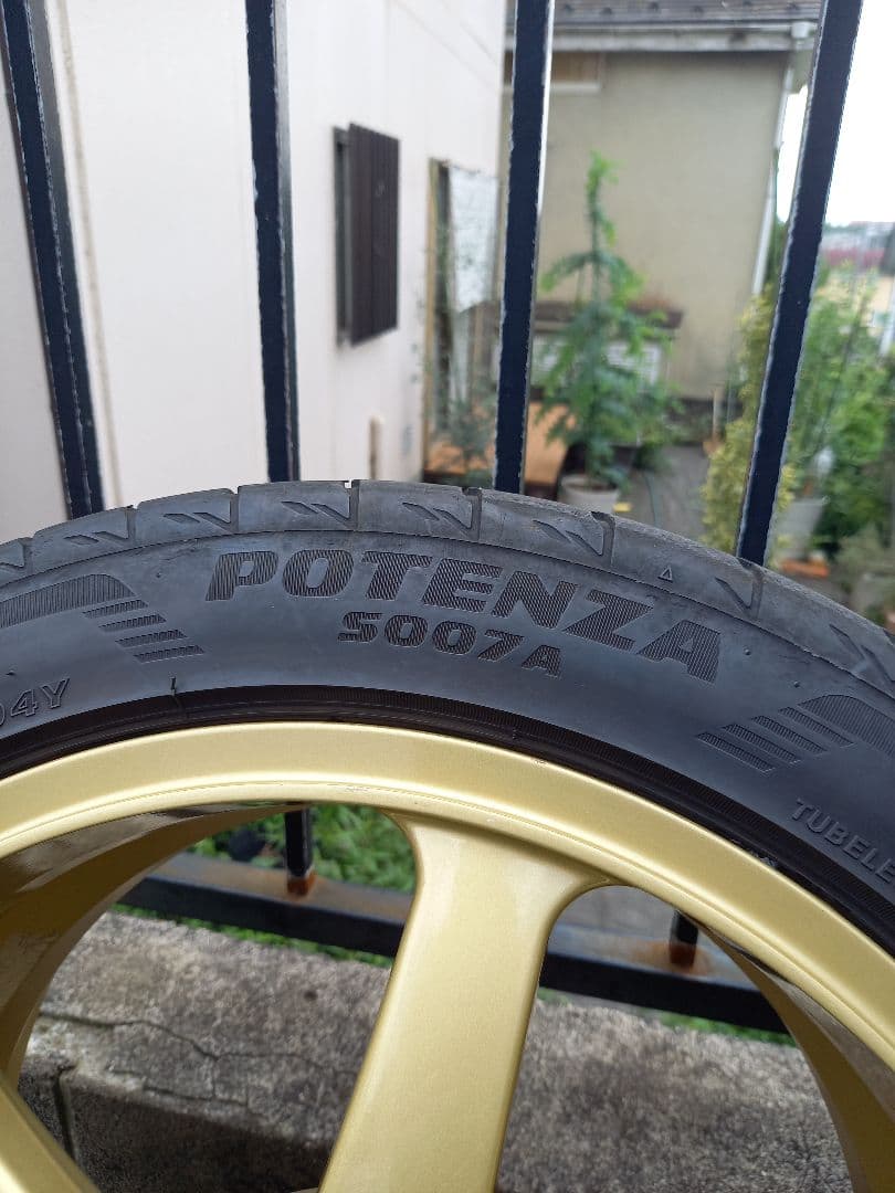 ヨコハマADVANレーシング17インチ ゴールドホイール 4本セット