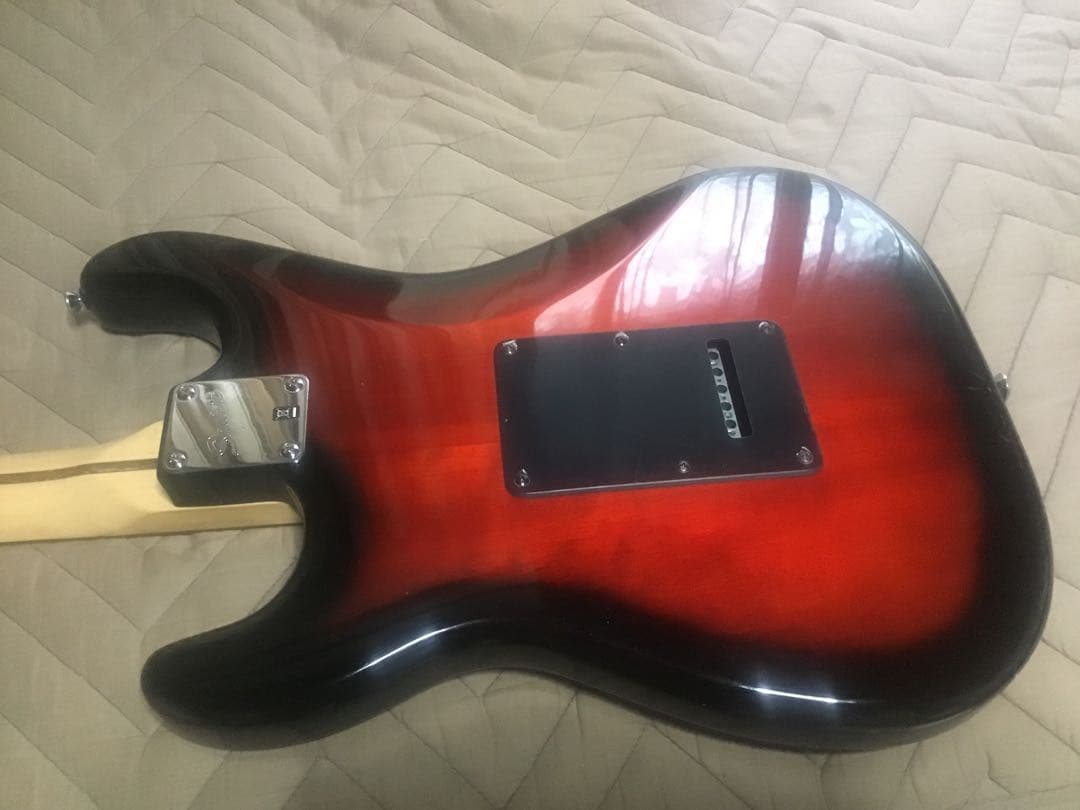 Squier Stratocaster standard サンバーースト