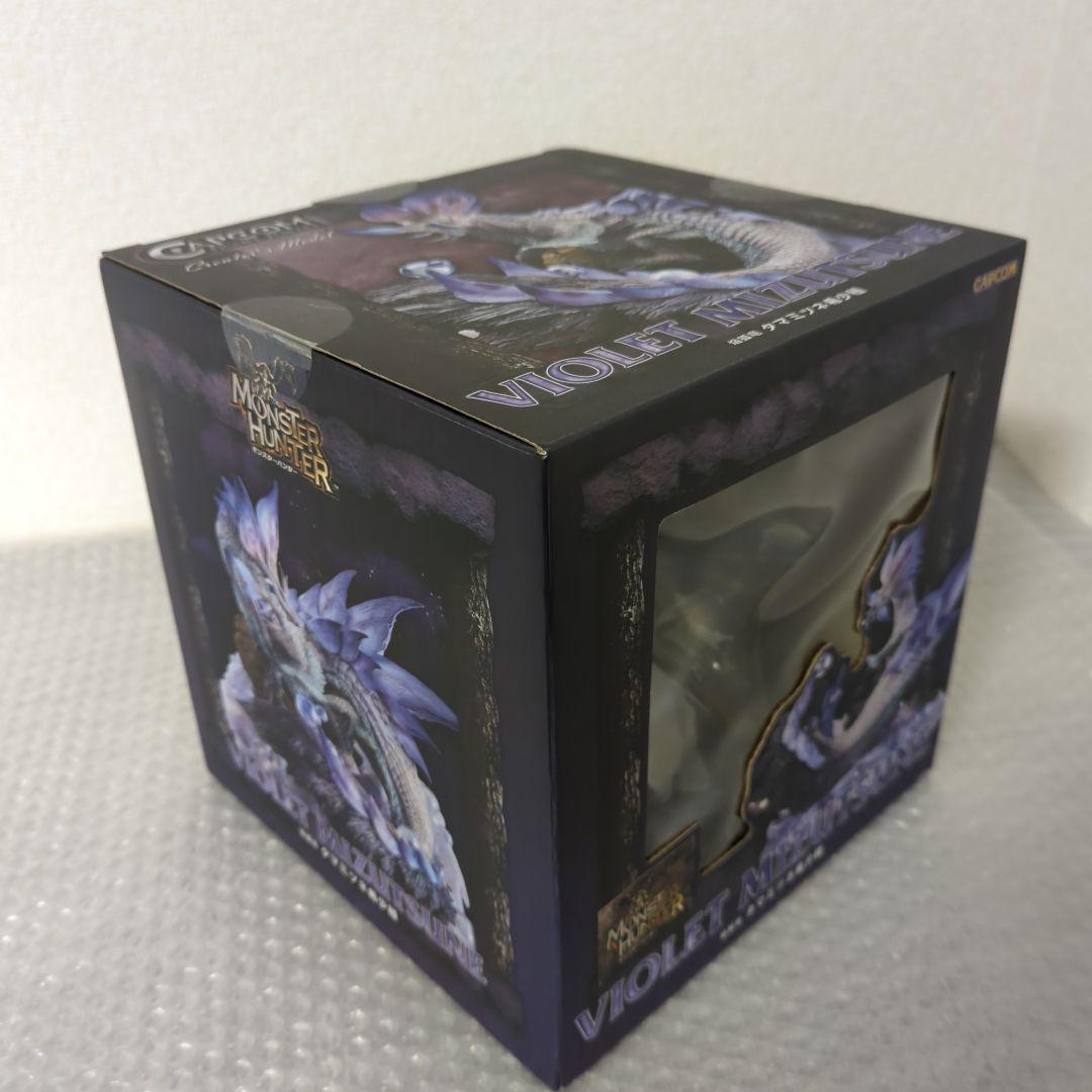 〚希少・未開封品〛クリエイターズモデル 焔狐竜 タマミツネ希少種 フィギュア