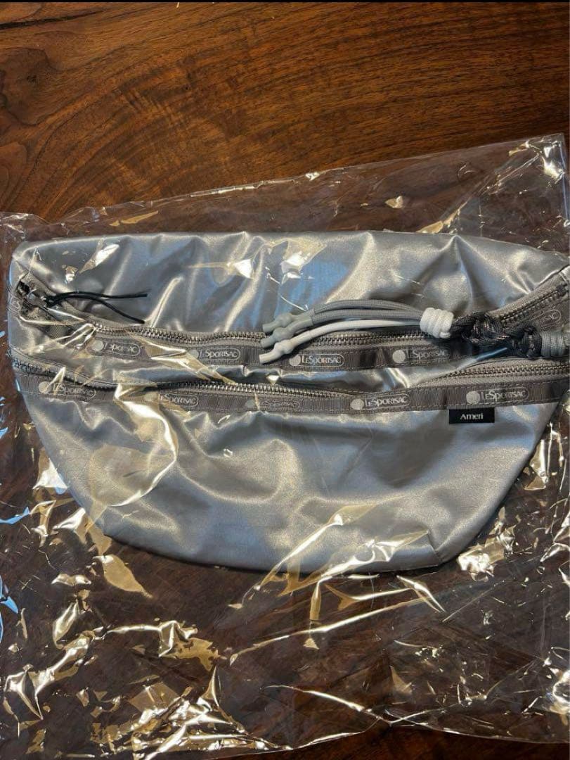 LeSportsac×Ameri レスポ　アメリ　ボディバッグ　シルバー