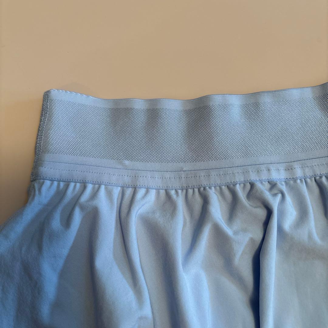 Lululemon 水色 フレアスカート