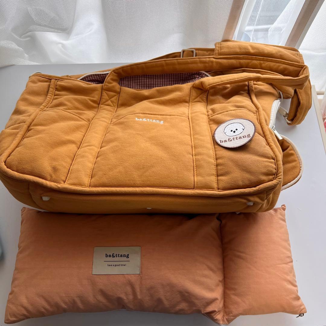 韓国ブランド　ba&ttang キャリーバッグ　クッション付き　小型犬 お出かけ