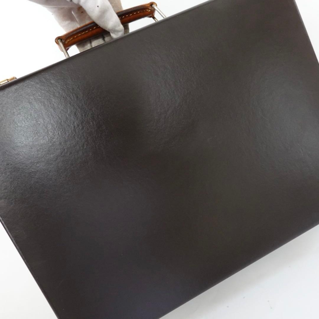 グローブトロッター　アタッシュケース　ビジネスバッグ　ハンドバッグ　16インチ