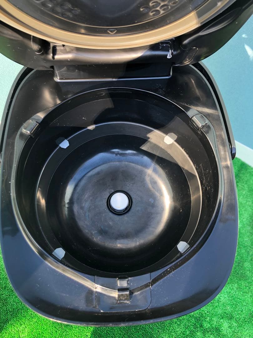 2021年製TOSHIBA 東芝 炊飯器 RC-10VRR