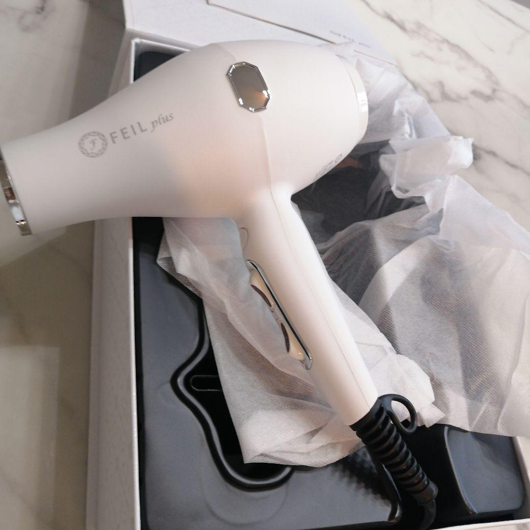 FEILplus高級ドライヤー新品未使用