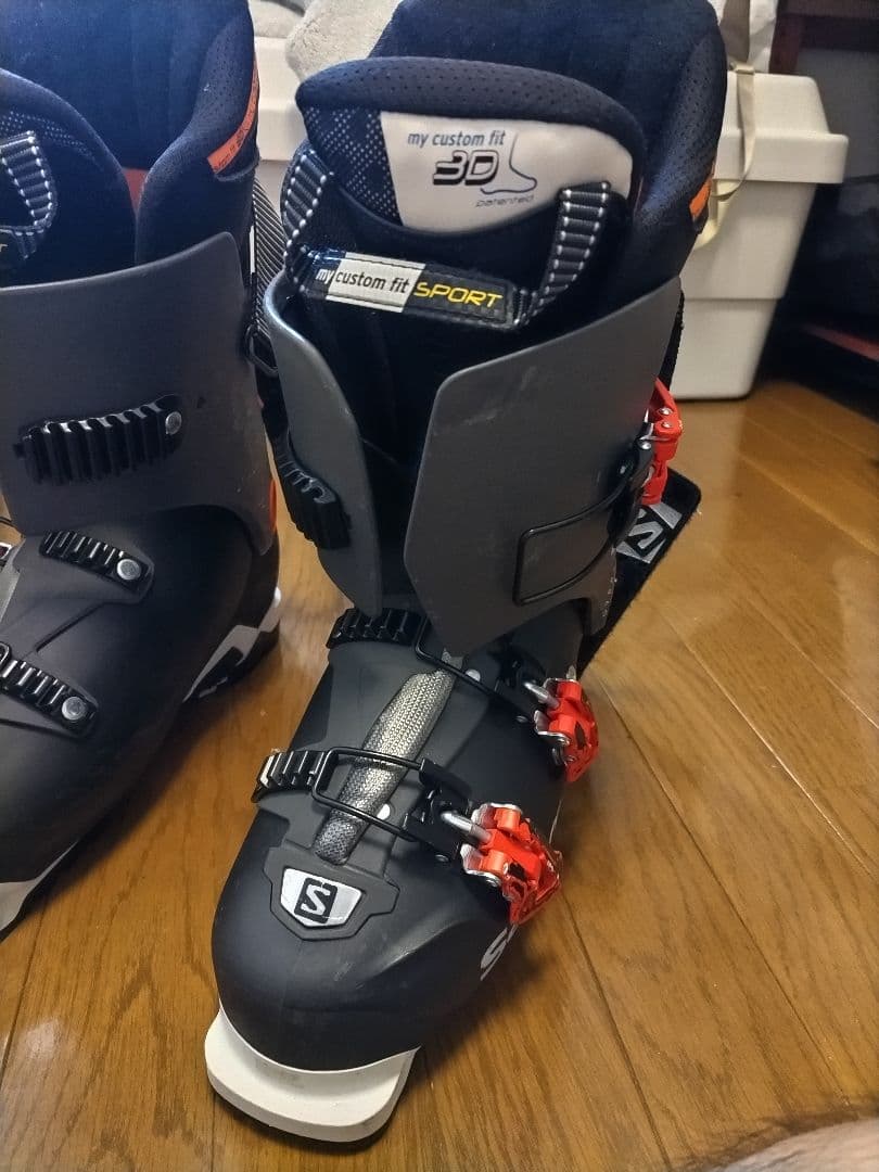 Salomon QUEST PRO 90 スキーブーツ