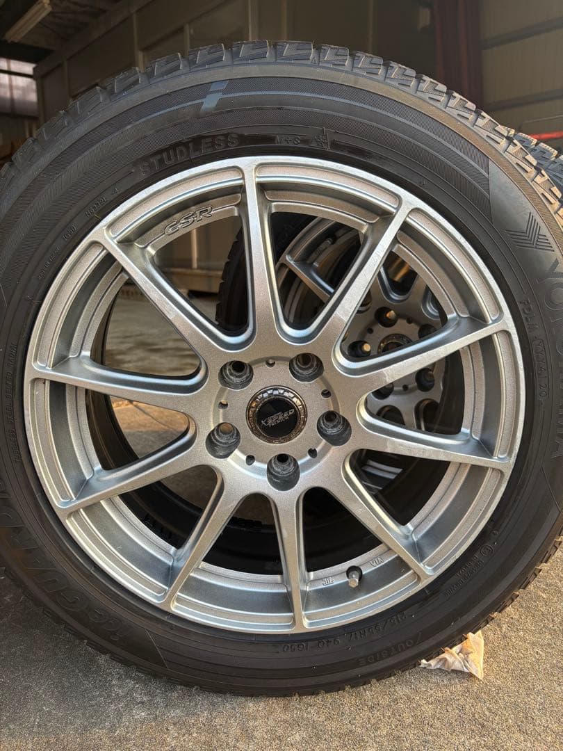 本田ヴェゼルスタッドレス Yokohama タイヤ・ホイールセット四本