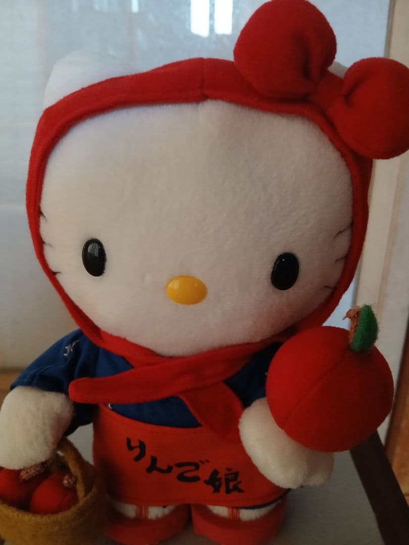 ハローキティ ぬいぐるみ りんご娘