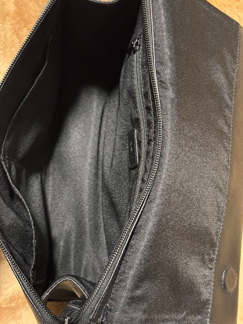 【値下げ中/新品同様/極美品】イアパピヨネ ショルダーバッグ ボディバッグ