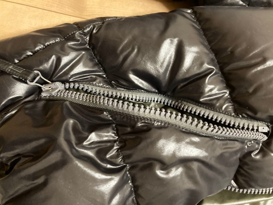 DUVETICA デュベティカ　フード付き ブラックダウンジャケット 44