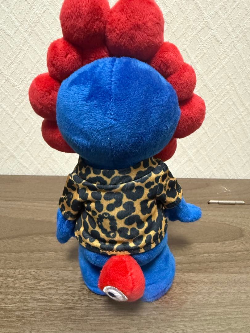 ミャクミャク　ポキポキぬいぐるみ　ヒョウ柄服付き