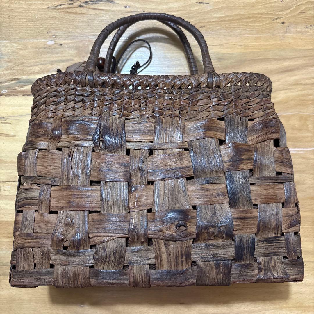 山葡萄のかごバッグ