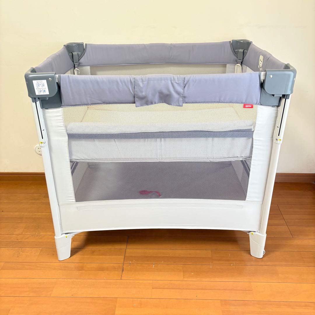 【付属品完備・匿名配送】アップリカ ココネルエアーABベビーベッド グレーベアー