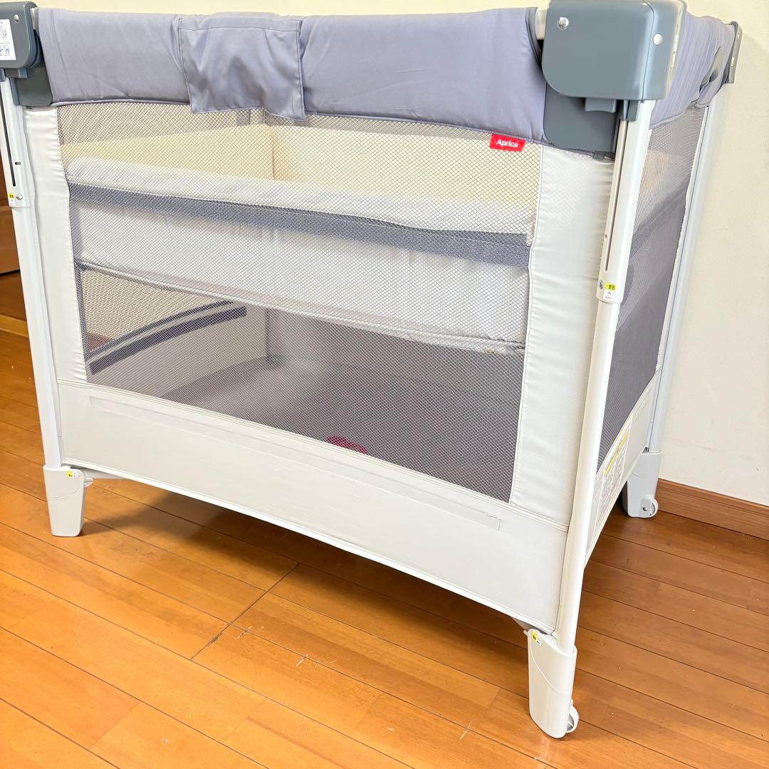 【付属品完備・匿名配送】アップリカ ココネルエアーABベビーベッド グレーベアー