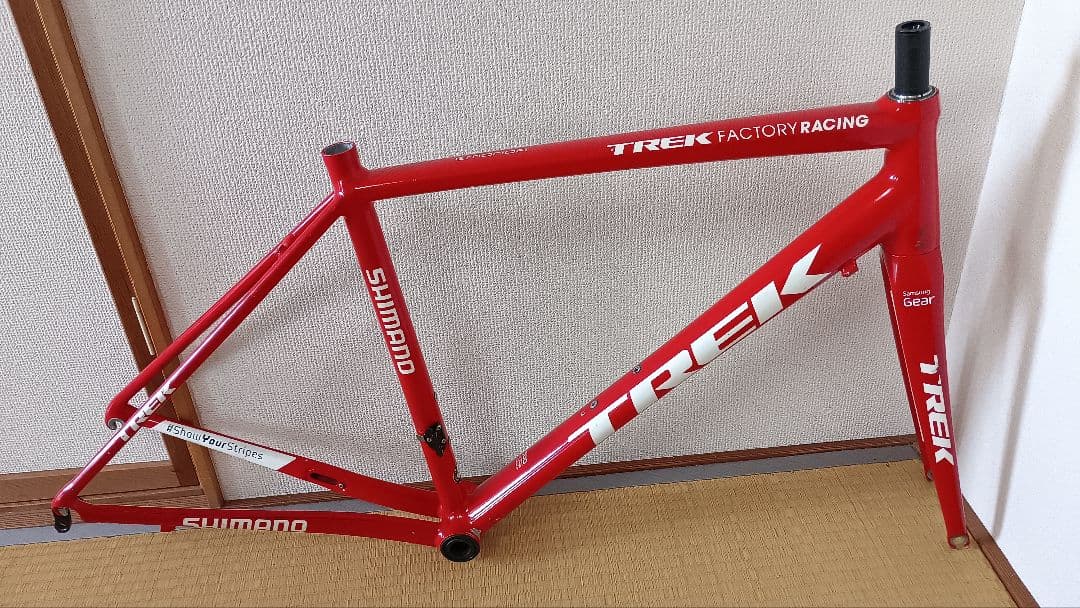 TREK EMONDA ALR5　サイズ：54　2016年モデル