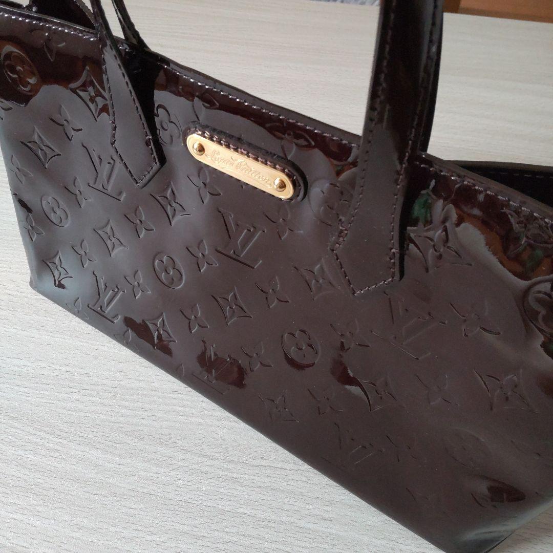 LOUIS VUITTON　モノグラムヴェルニ　ウィルシャー　アマラント バッグ