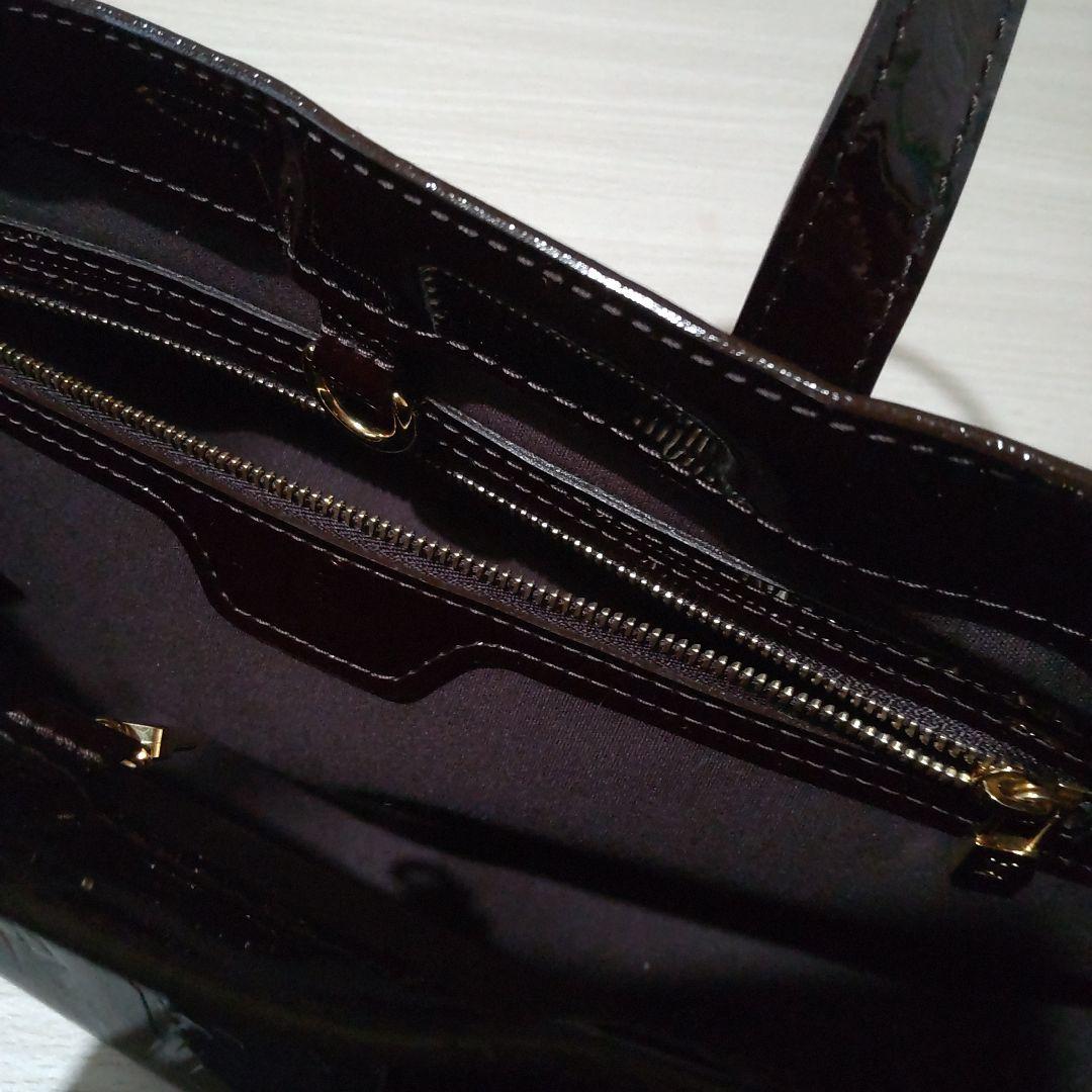 LOUIS VUITTON　モノグラムヴェルニ　ウィルシャー　アマラント バッグ