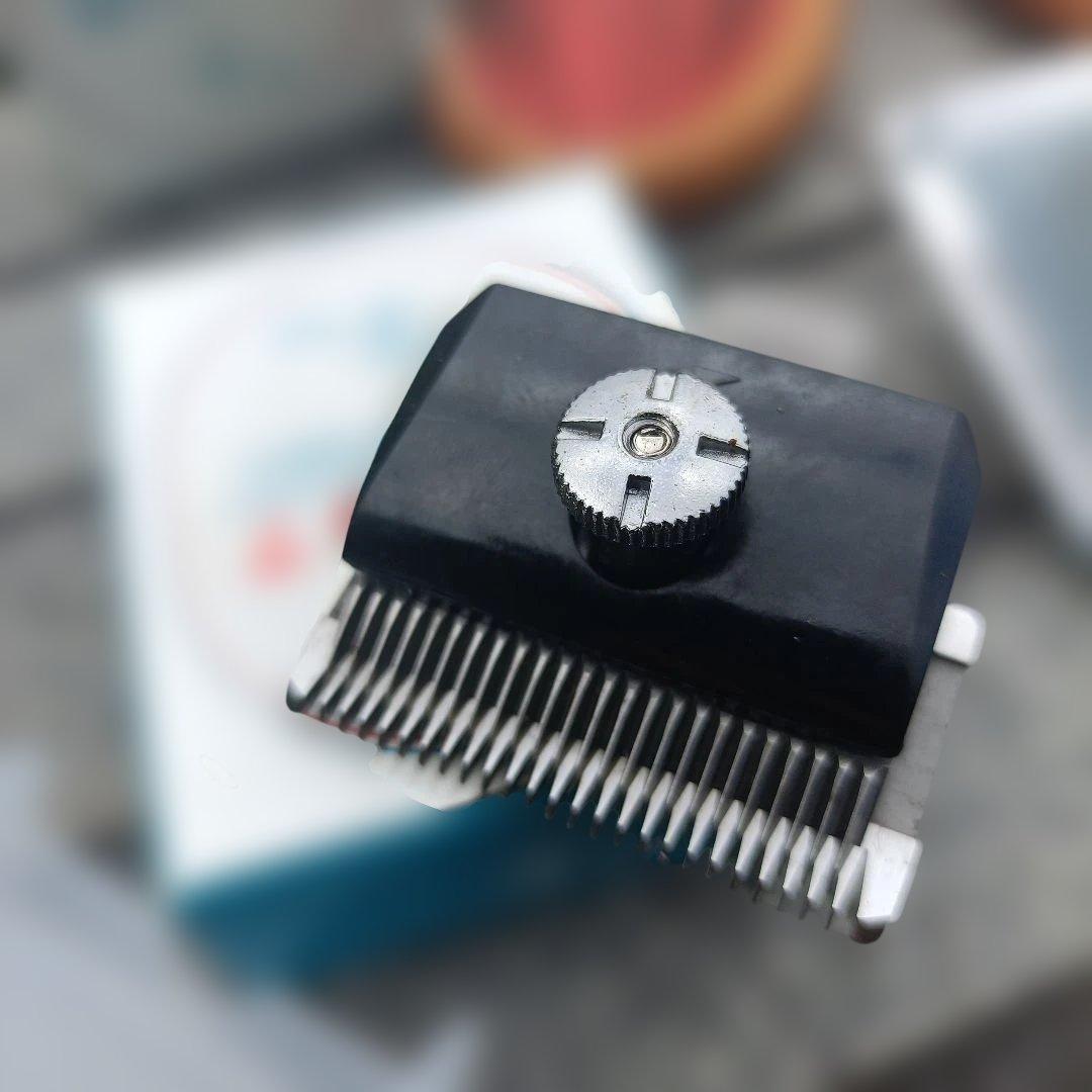 DC-6 ペット用トリミングバリカン×スリッカー×柔らかブラシお手入れセット✨️