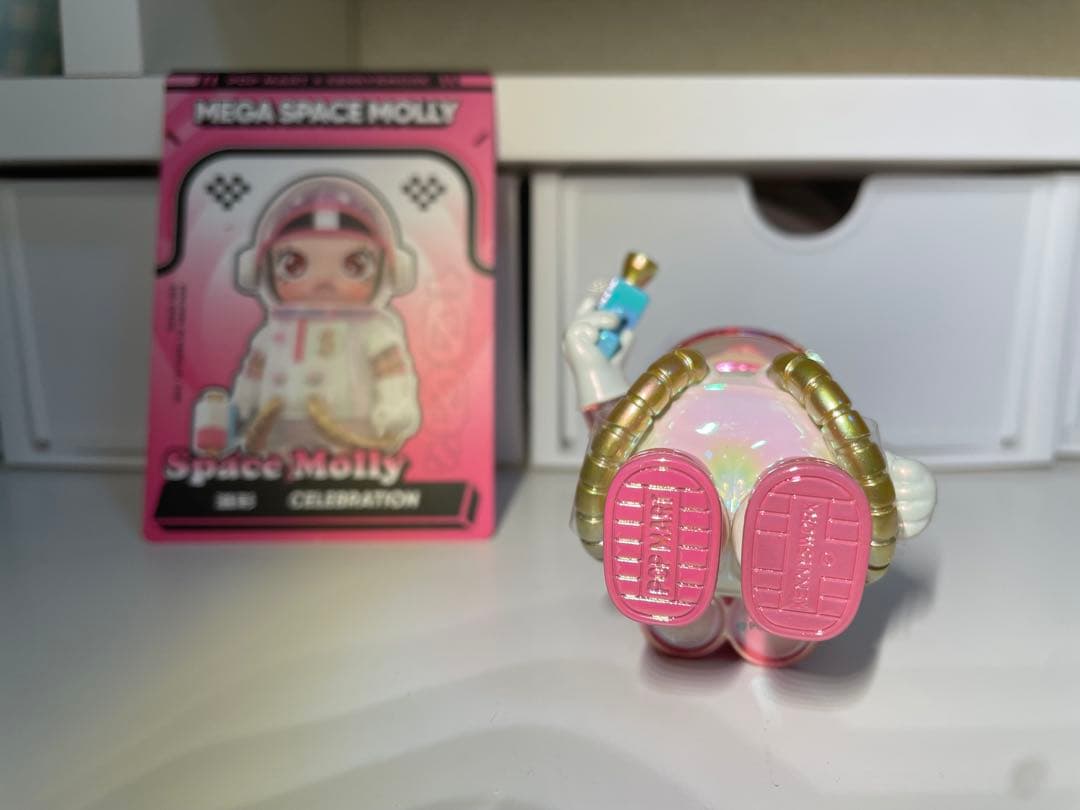 オ*イ様 MEGA SPACE MOLLY 100% シークレット CELEBR