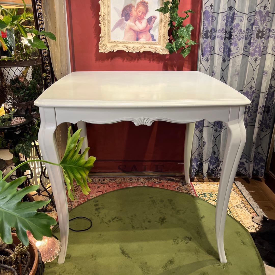 ホワイトシャビー　リモージュ　猫足 クラッシック　ダイニングテーブル