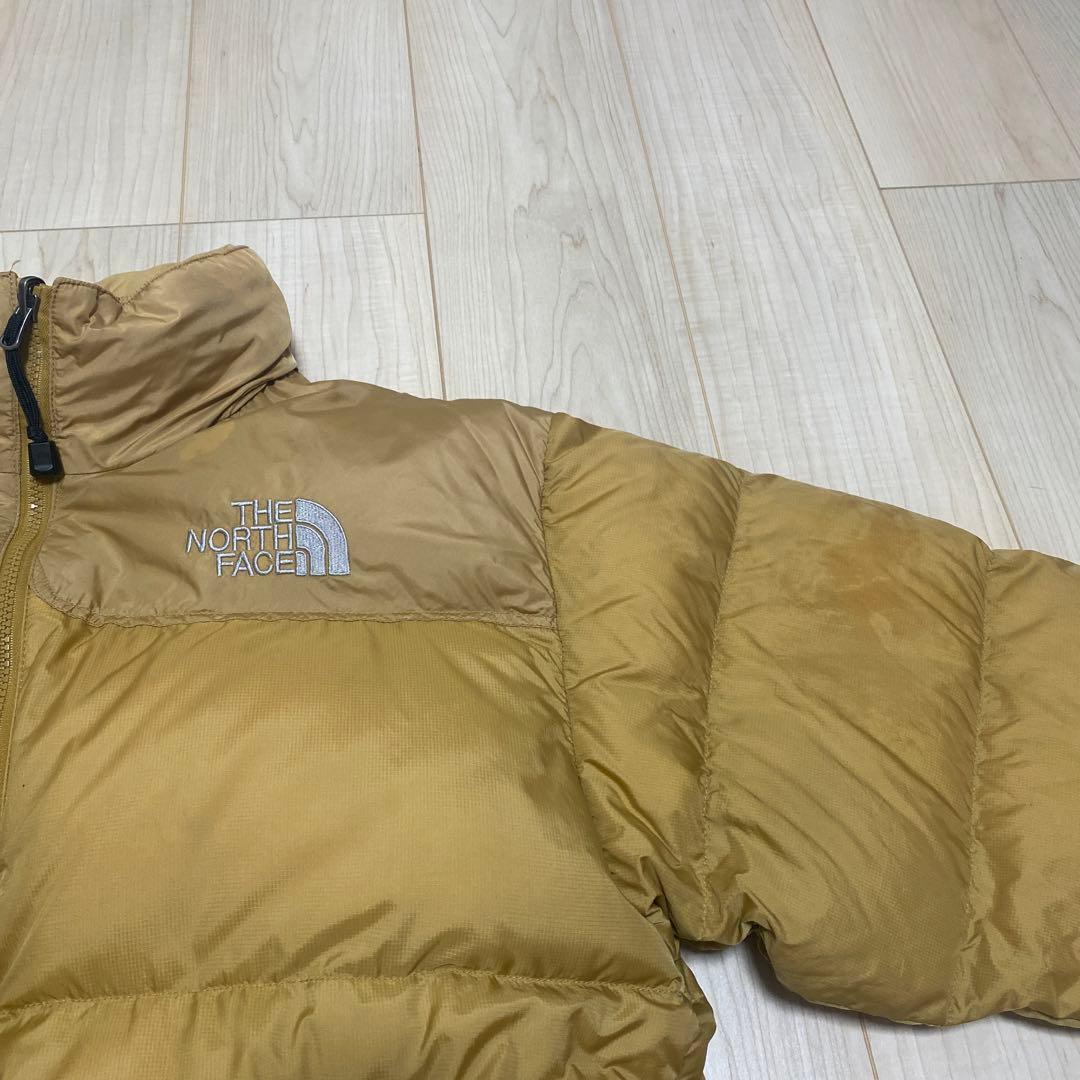 【希少カラー、ベージュ】ノースフェイス ヌプシダウン センターロゴND00360