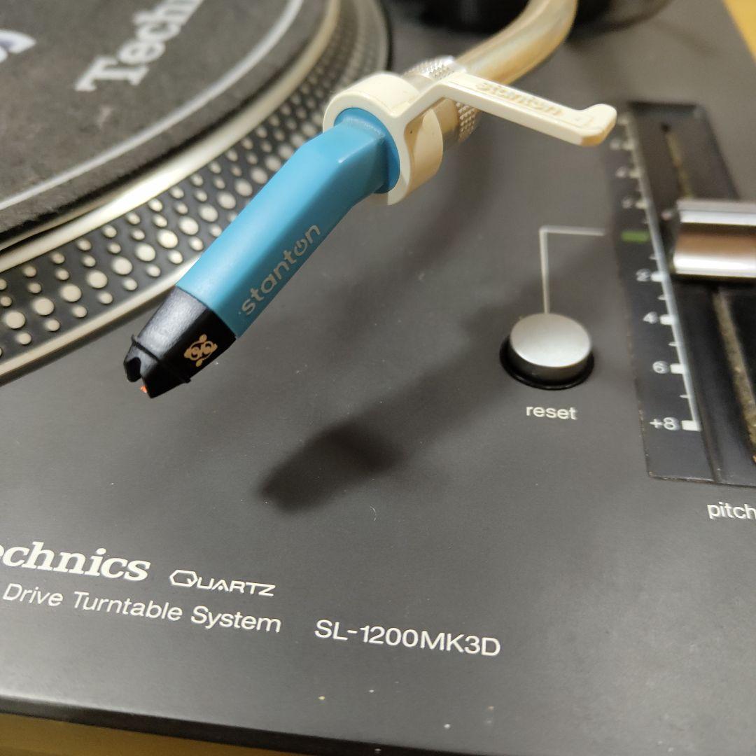 Technics SL-1200MK3D ターンテーブル　①