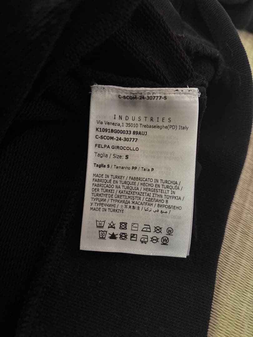 Moncler モンクレール　メンズ　トレーナー