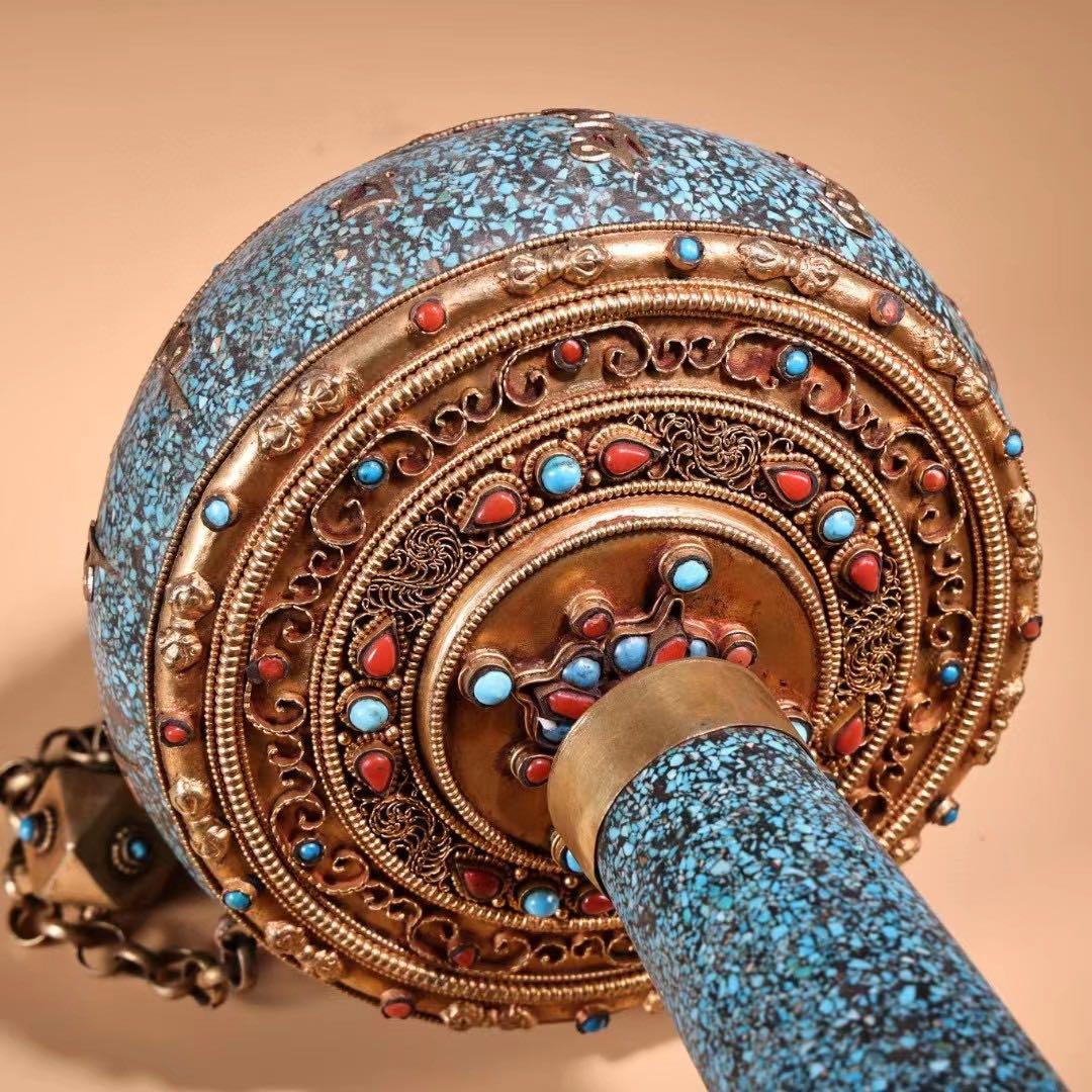 珍品、旧蔵、チベット所蔵、工芸造糸締めはめ込み宝石鎏金転経輪、経巻が入っておる