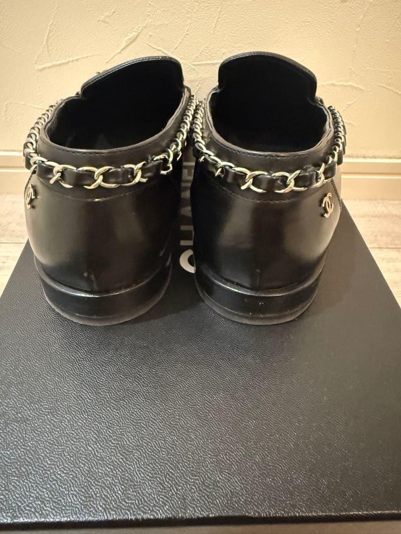 i*o様 CHANEL シャネル　チェーン　ローファー　ブラック