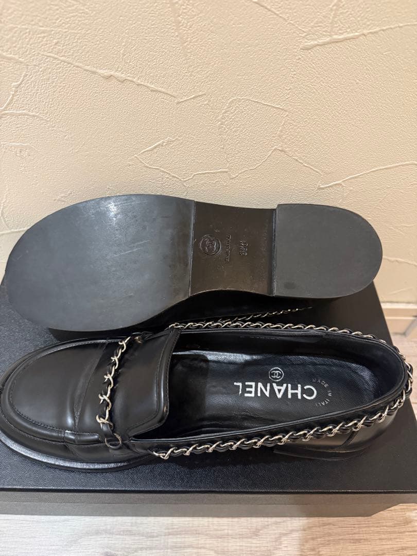 i*o様 CHANEL シャネル　チェーン　ローファー　ブラック