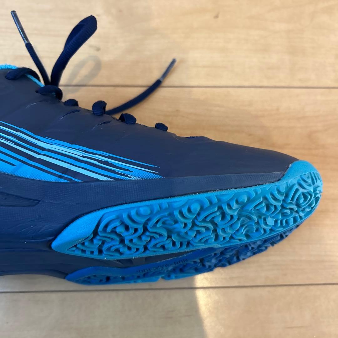 【未使用に近い】ヨネックス パワークッション エアラスダッシュ 27.0cm