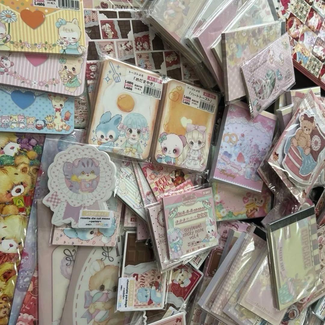 紙モノ大量●可愛いメモやダイカットカードOPPテープ紙モノ文具、新品未使用品多数