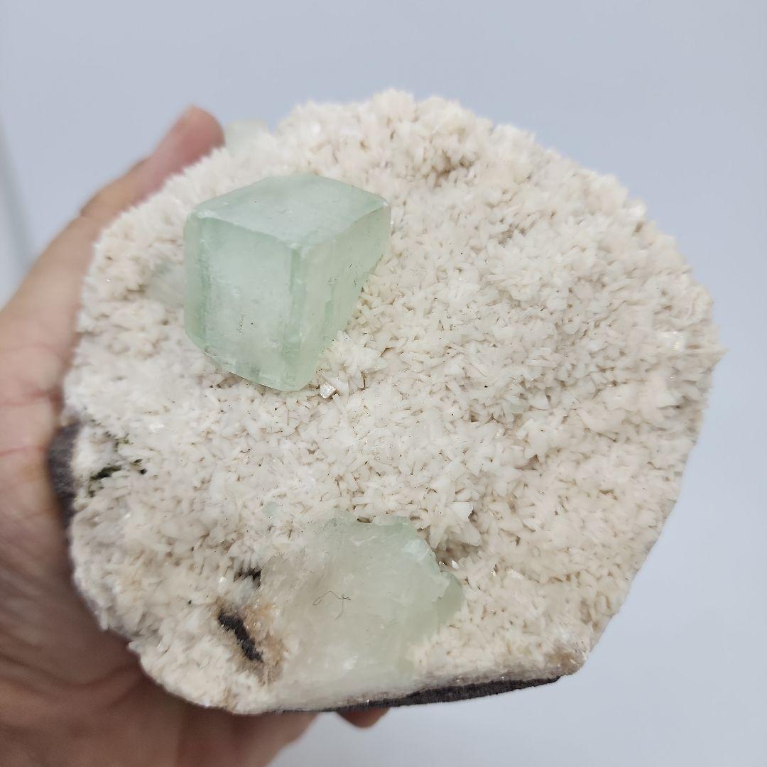 アポフィライト×パイロモルファイト 共生原石 癒しと変容のエネルギー石