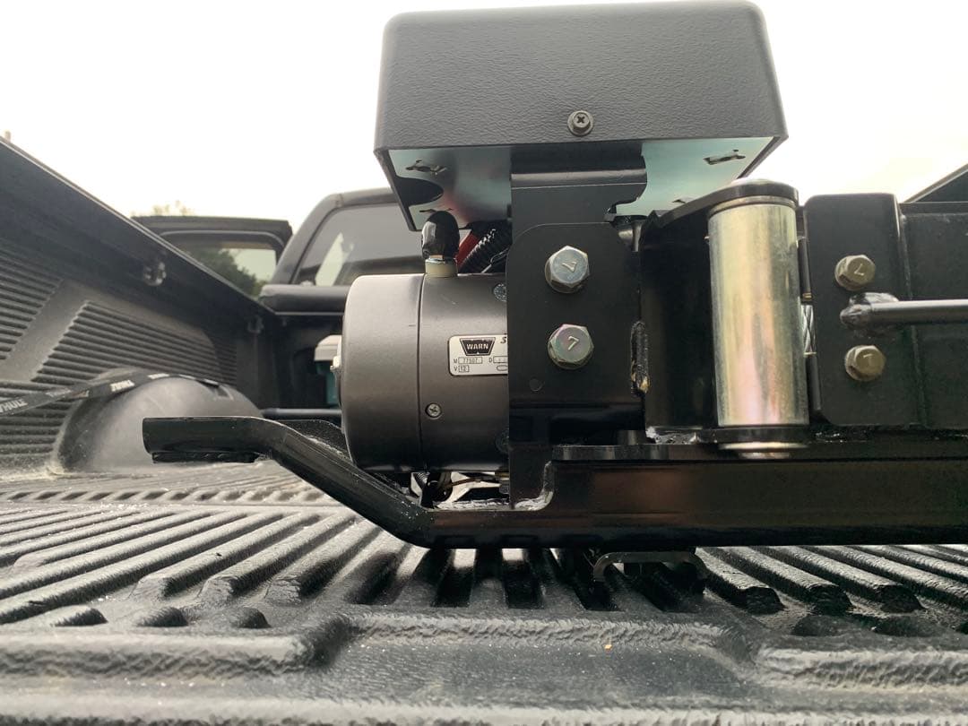 新品未使用WARN ウォーンM8000 ウィンチ 12V Y60マウント付き