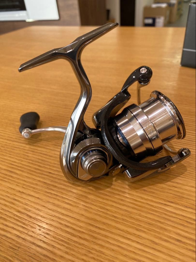 ダイワ 18イグジストLT 2000S-H