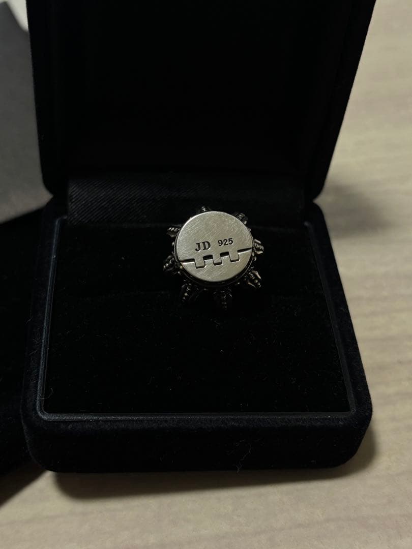 Justin Davis DELILAHクラウンピアス