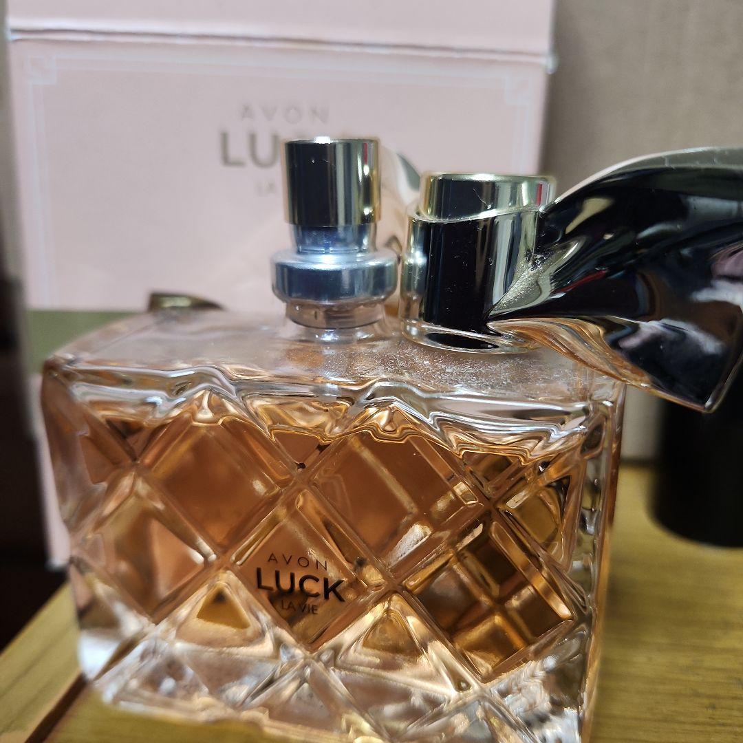 AVON LUCK LA VIE 香水(女性用)
