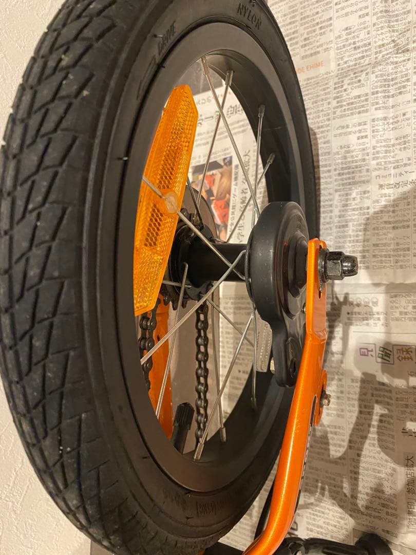 STRIDER 14x オレンジ スタンド付き