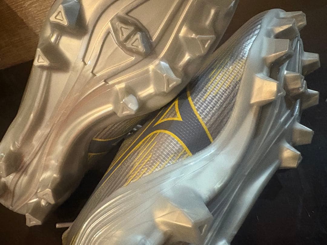 Mizuno Alpha サッカーシューズ シルバー　21.5cm