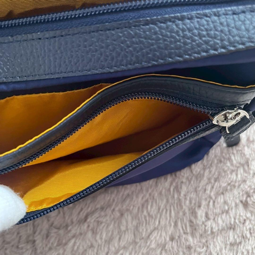 極美品ADMJ クロスボディバッグ 斜め掛け可 ネイビー