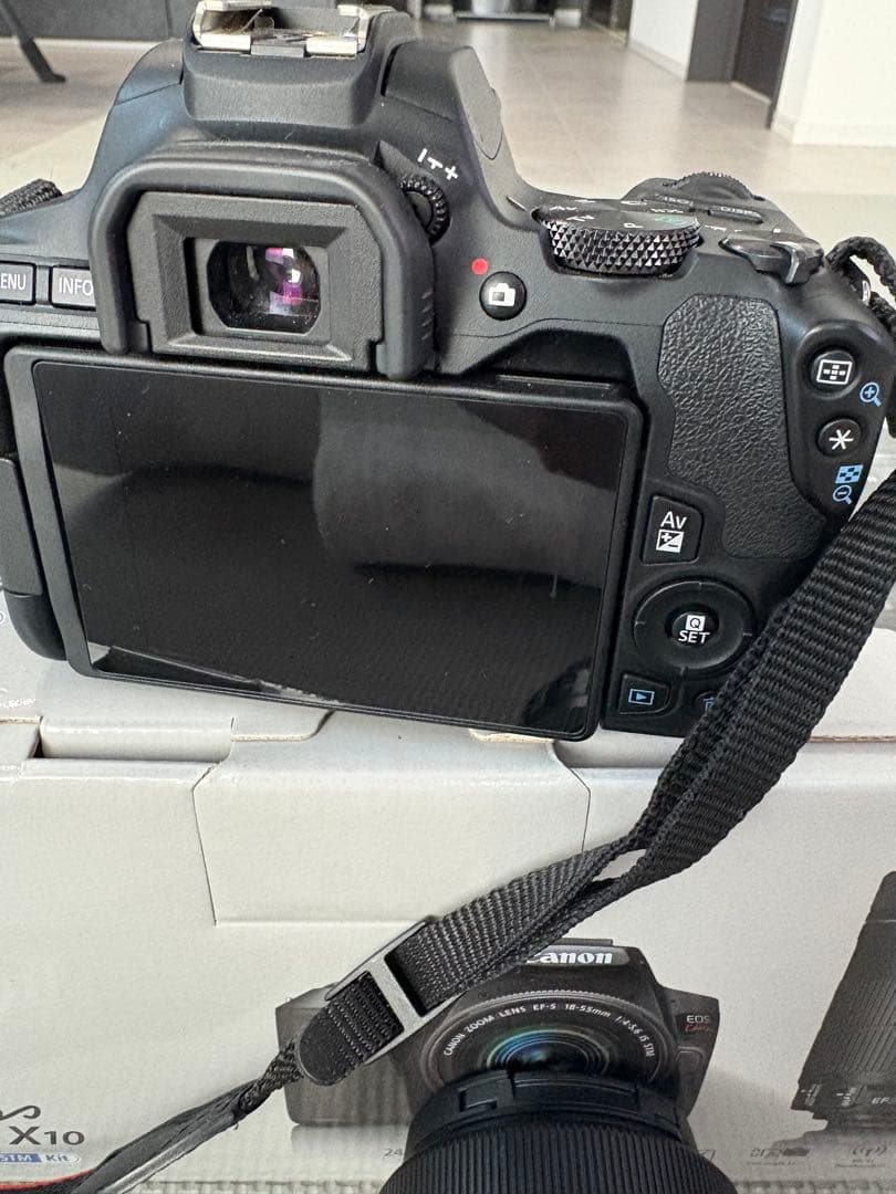 ★美品.Canon EOS Kiss X10 付属品完備★