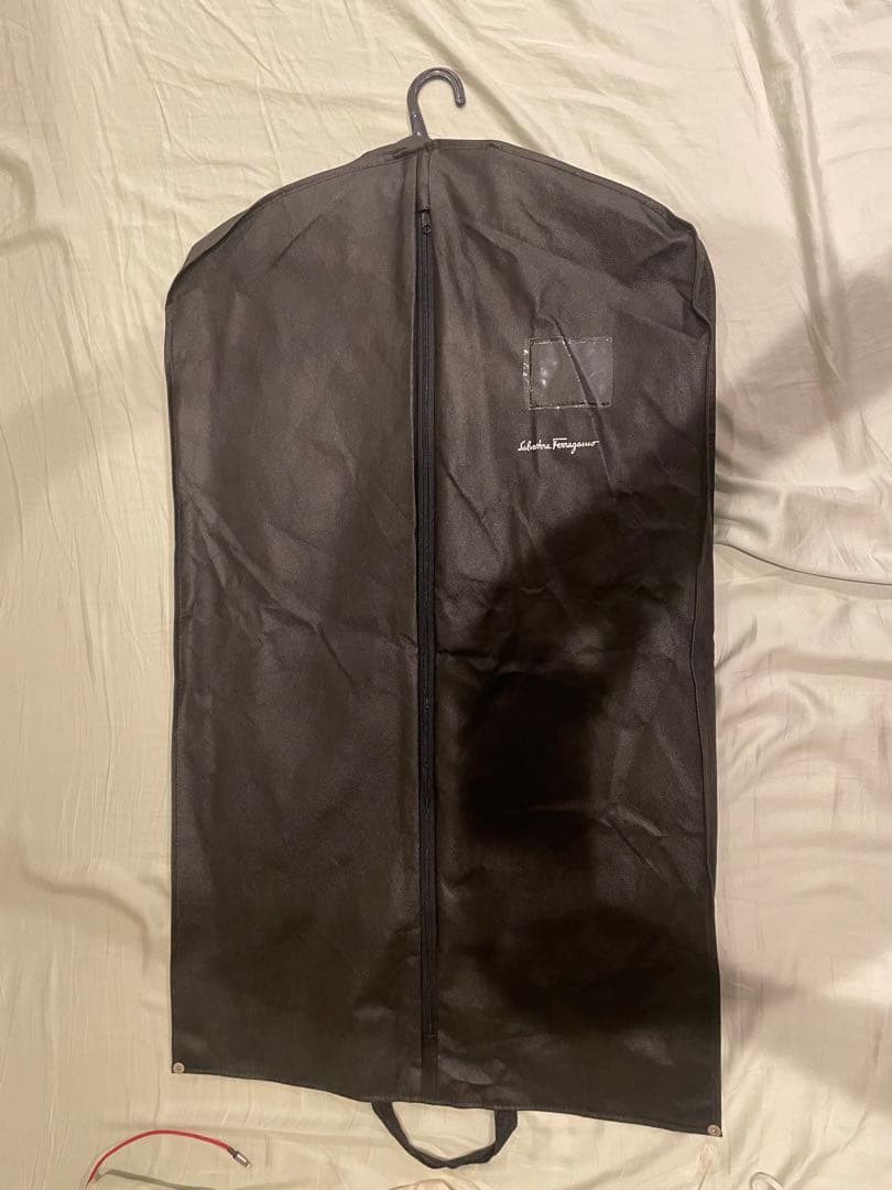 Salvatore Ferragamo ガーメントバッグ 黒