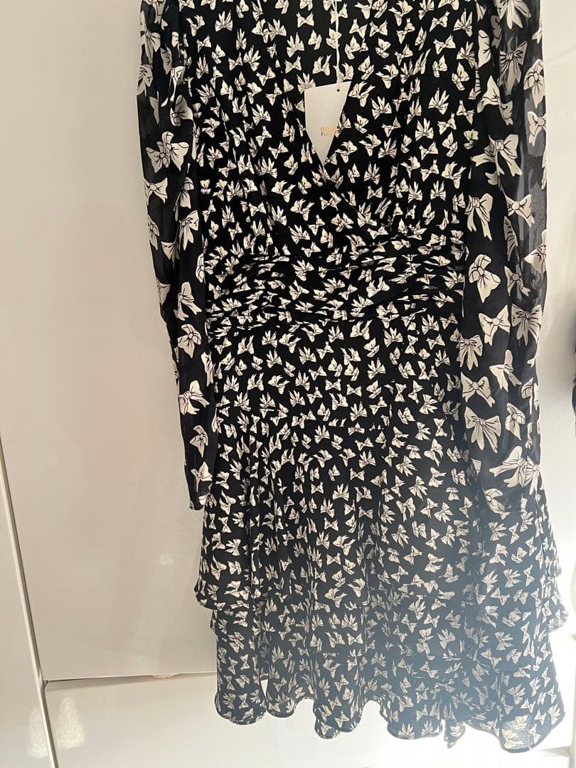 新品未使用　DIANE von FURSTENBERG ティアードワンピース