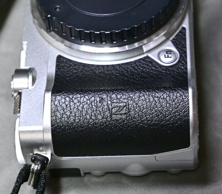 Nikon 1 J5　 　NIKKOR レンズ✕２