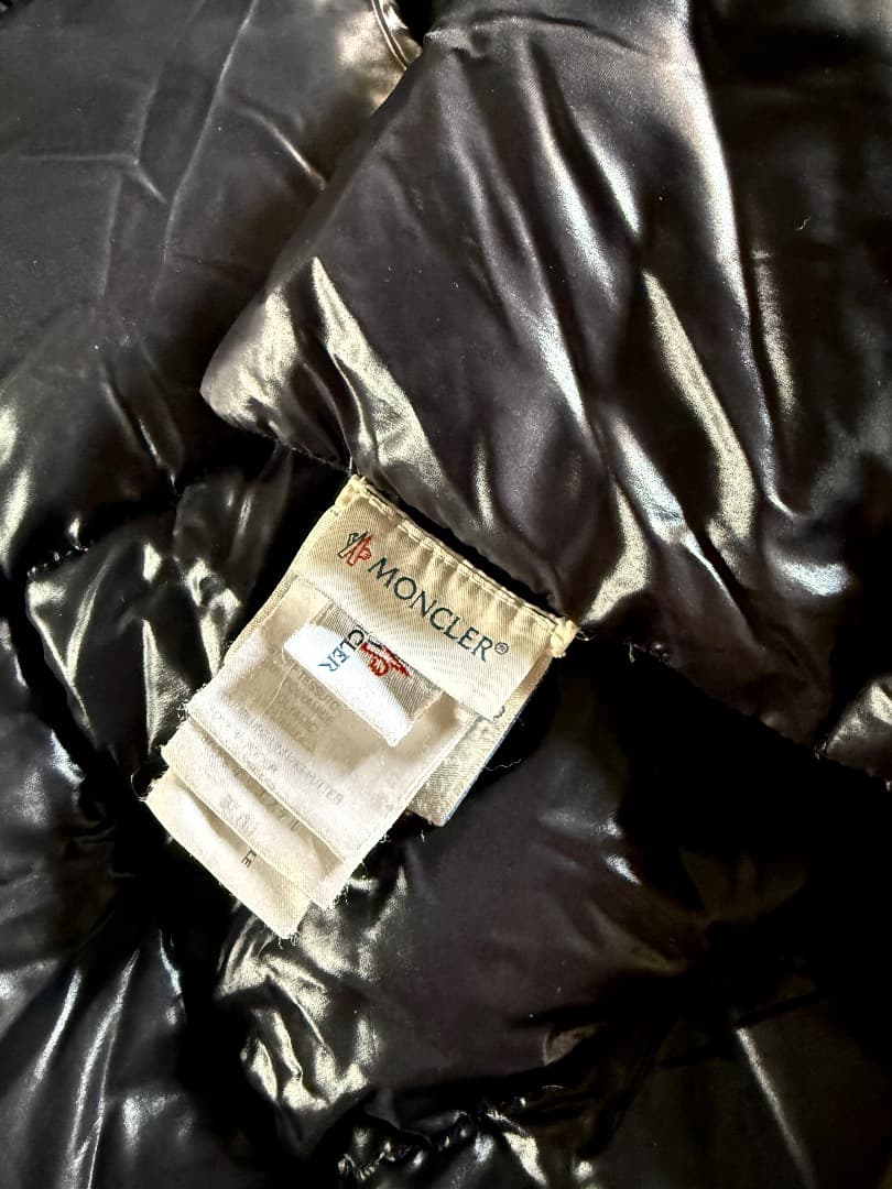 日本未発売 モンクレール ダウン 特大ブランケット Moncler/キャンプ